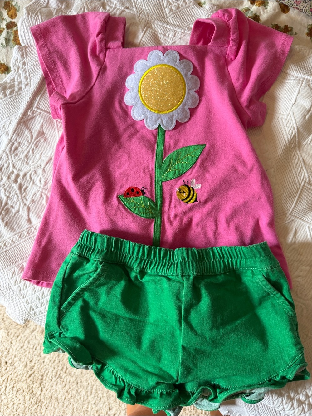 Girls Pink Daisy Applique Top with Green Shorts